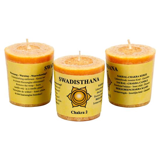 2e chakra oranje Svadhisthana votief geurkaarsje met glaasje (ceder, zilverspar, rozemarijn)