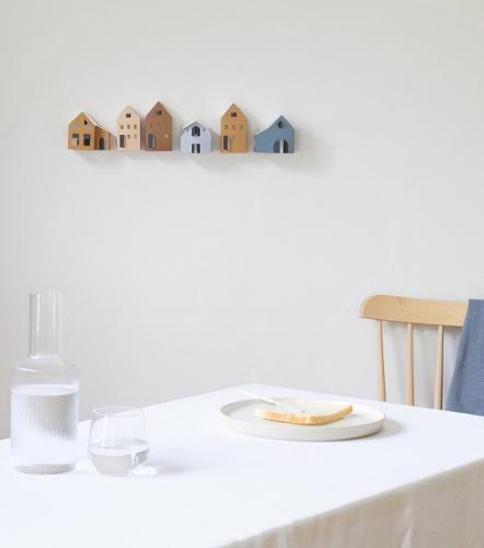 Jurianne Matter Tus Tiny Houses