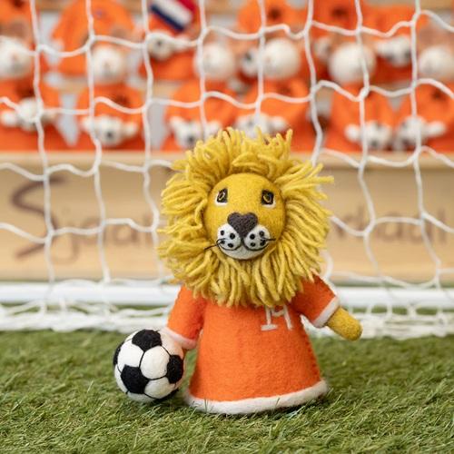 Sjaal met verhaal Holland Leeuw met voetbal