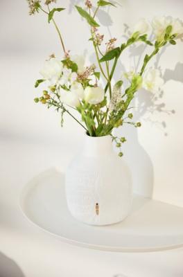 Räder waxinelicht Wandeling door het gras in de wind