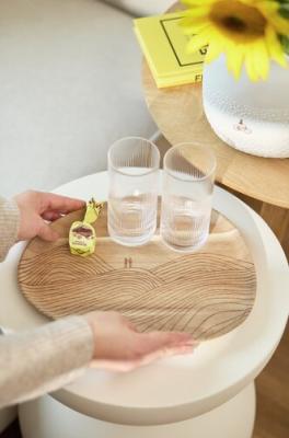 Räder dienblad hout wandelen in de bergen medium