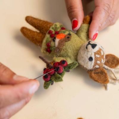 Sjaal met verhaal Hanger Hert English Christmas Lichtgroen