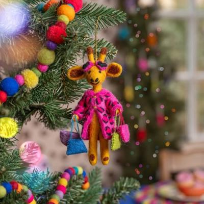 Sjaal met verhaal Hanger Giraffe Shopaholic Roze