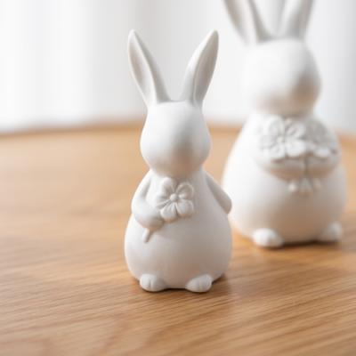 Storefactory haasje Alicia met bloemen