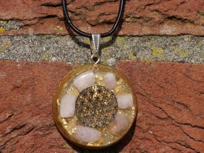 O05 Orgone & Plasma Energy hanger Amulet Flower of life