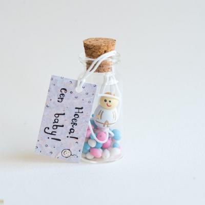 Flesje Hoera, een baby!