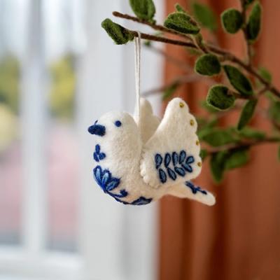 Sjaal met verhaal hanger vogel Delftsblauw Vredesduif