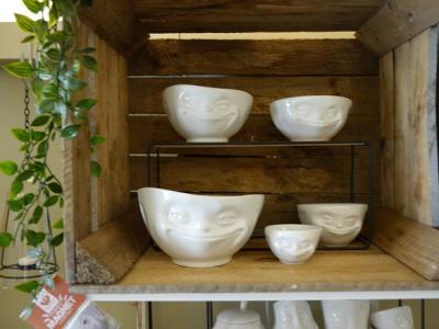 TASSEN bowl grinning 350 ml